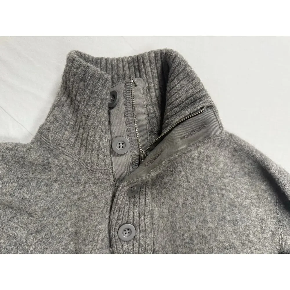 Gap Mens Sweater Size MEDIUM European Fit 100% Lambswool Gray Pullover